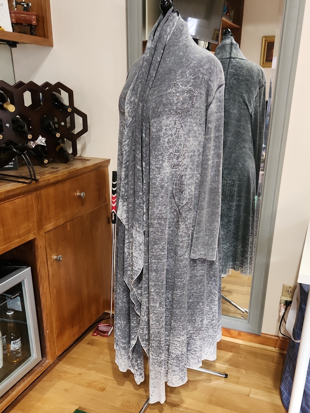 Vocal Silver-Gray Velvet Open Drape Cape with Crystal Swirl